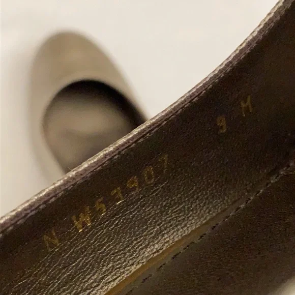 Stuart Weitzman | Textured Round Toe Slight Platform High Heels N W53907 (9 M) - Picture 8 of 15